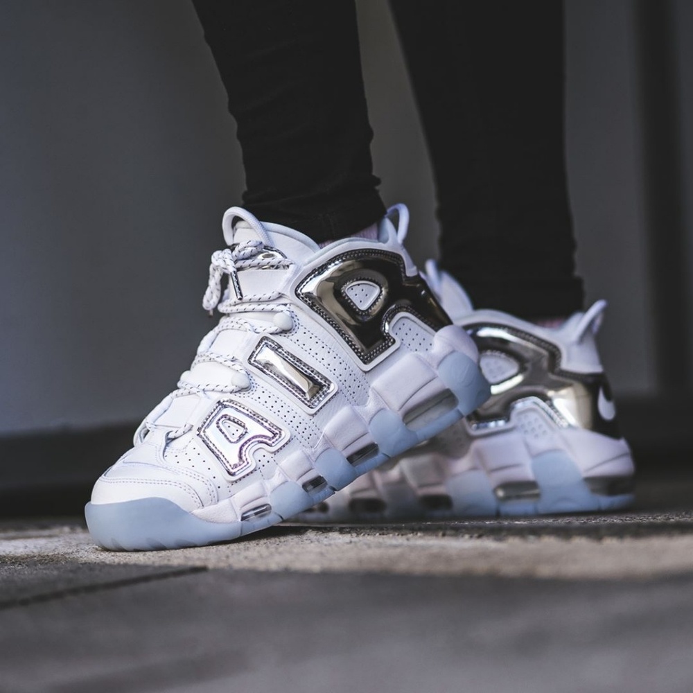 Nike air more uptempo